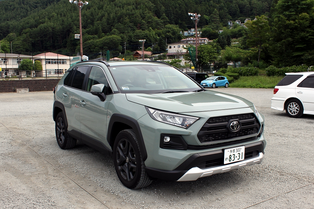 RAV4は2021年、22年と世界で最も売れたクルマ。2023年は2位になったが、それでも年間に107万台を販売。依然として高い人気を誇る