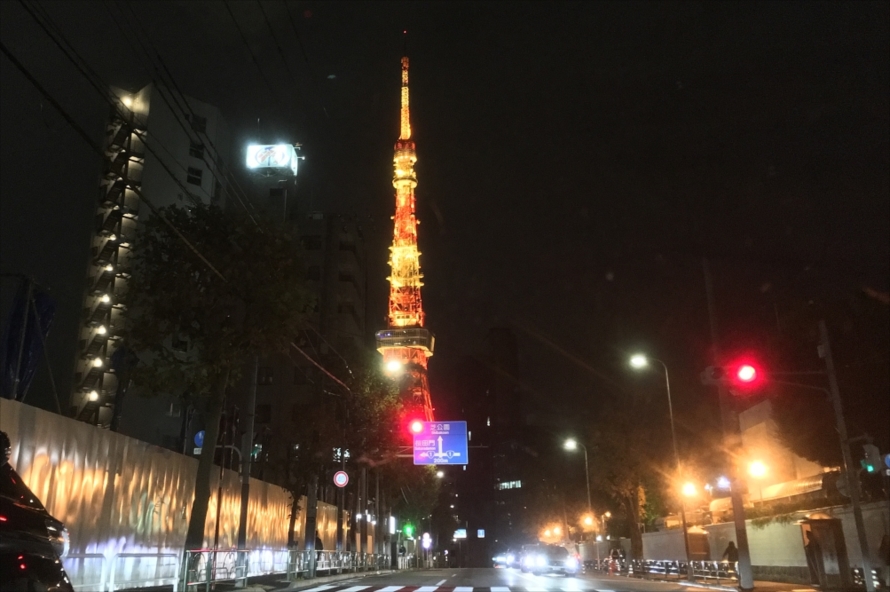  東京タワーは、次に向かうイルミネーションスポット「東京イルミリア」に行く途中にある 
